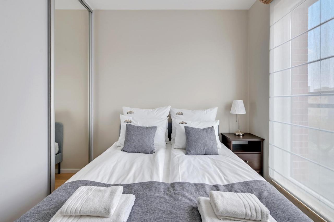City Center Nowa Grobla Apartments & Parking By Downtown Apartments Гданск Екстериор снимка